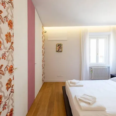 Luxury Penthouse Rasella Appartement