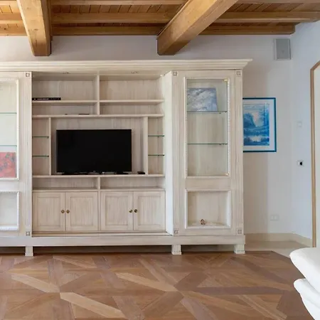Luxury Penthouse Rasella Rome
