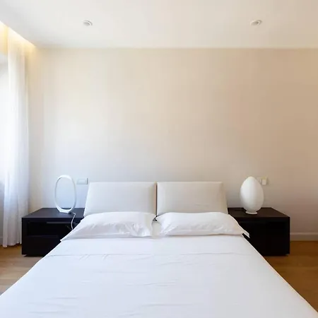 Luxury Penthouse Rasella Apartament *